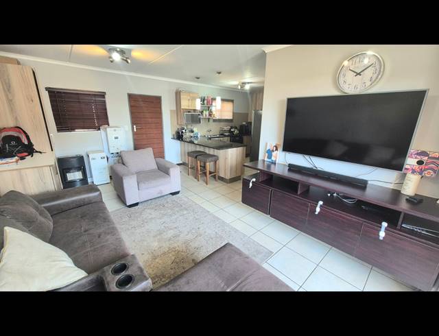 2 BEDROOM APARTMENT FOR SALE IN NOORDWYK